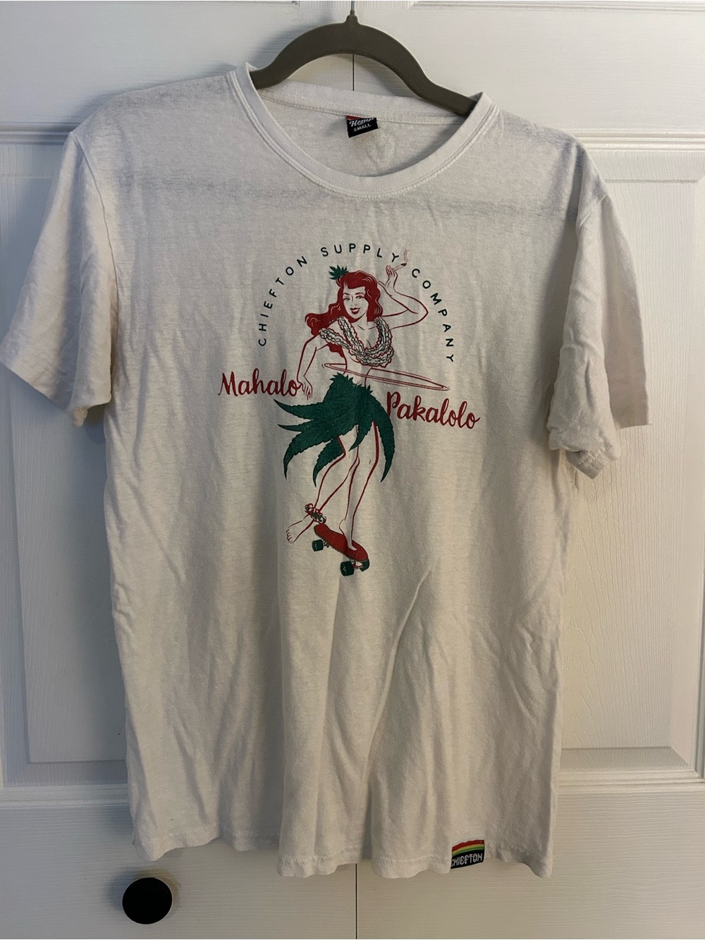Mahalo Pakalolo White Graphic Tee